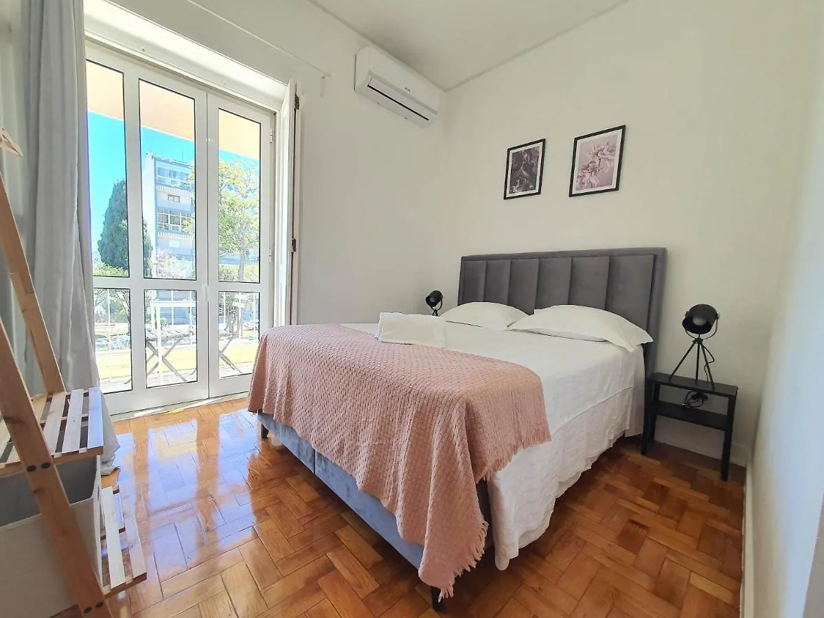 Greenth Avenue Faro 0*,